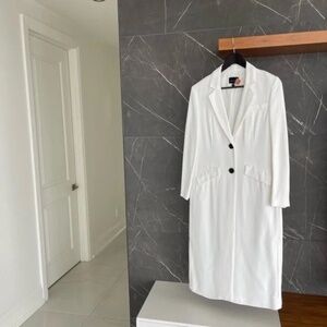 Judith & Charles White Long Blazer/Coat